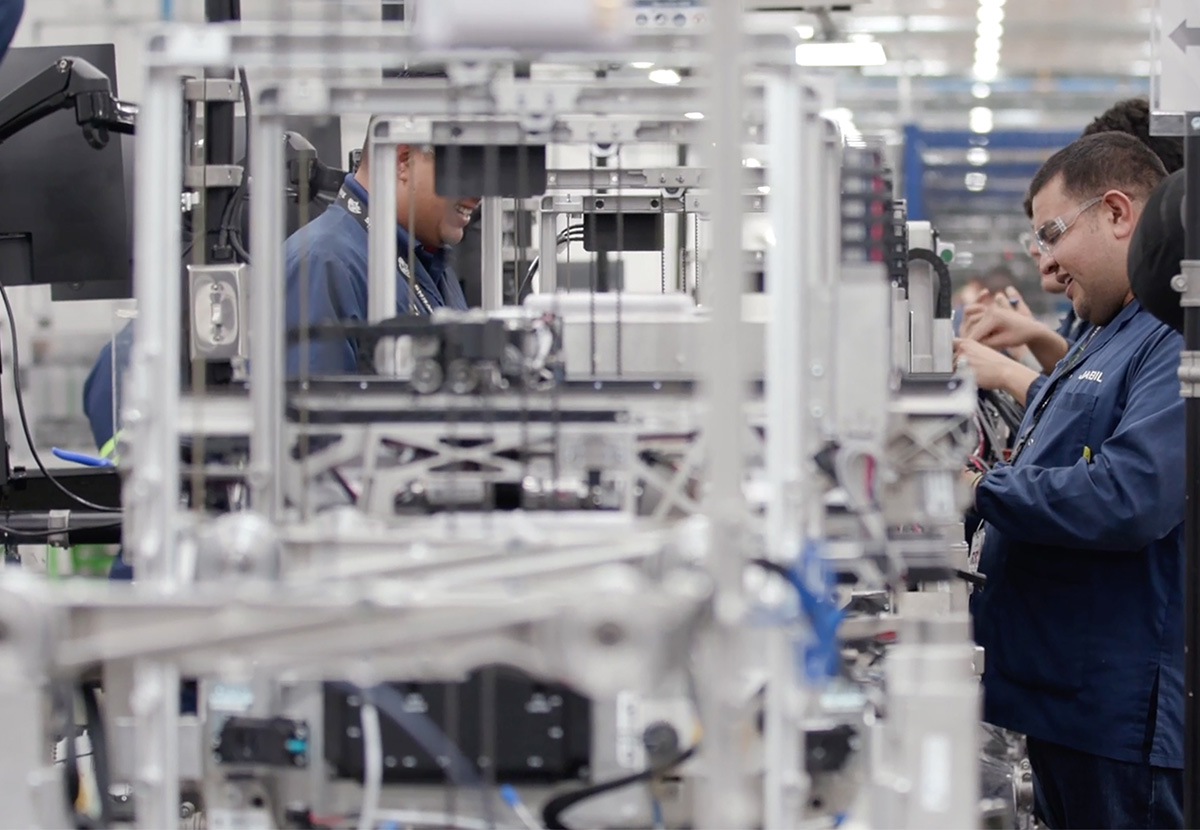 robotics-manufacturing-center-of-excellence-4